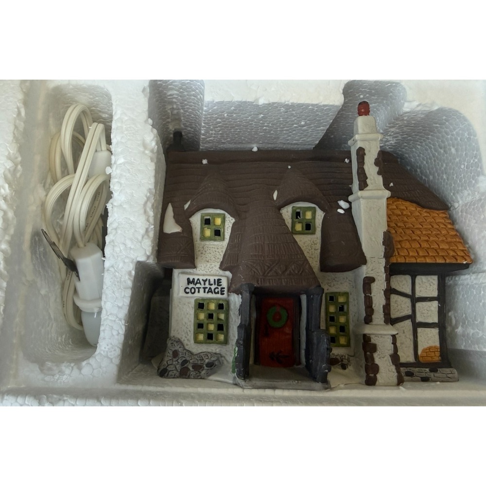 Department 56 Dickens Village Oliver Twist Maylie Cottage Porcelain House